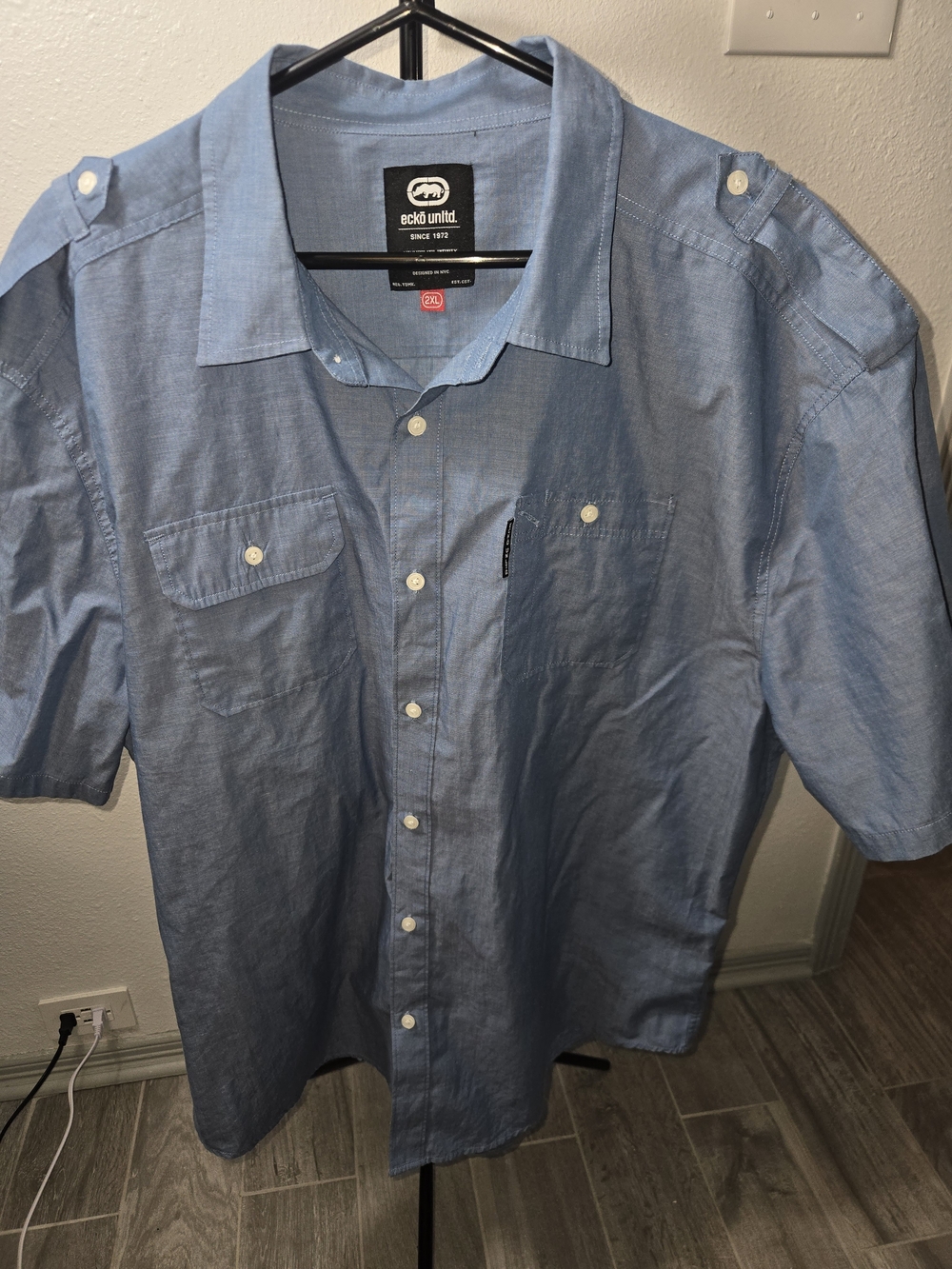 Ecko Unlimited Men’s Light Blue Short-Sleeve Button-Up Shirt